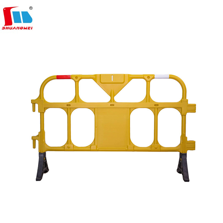 High Visibility Yellow Color Plastic Mobile Fencing Barrier